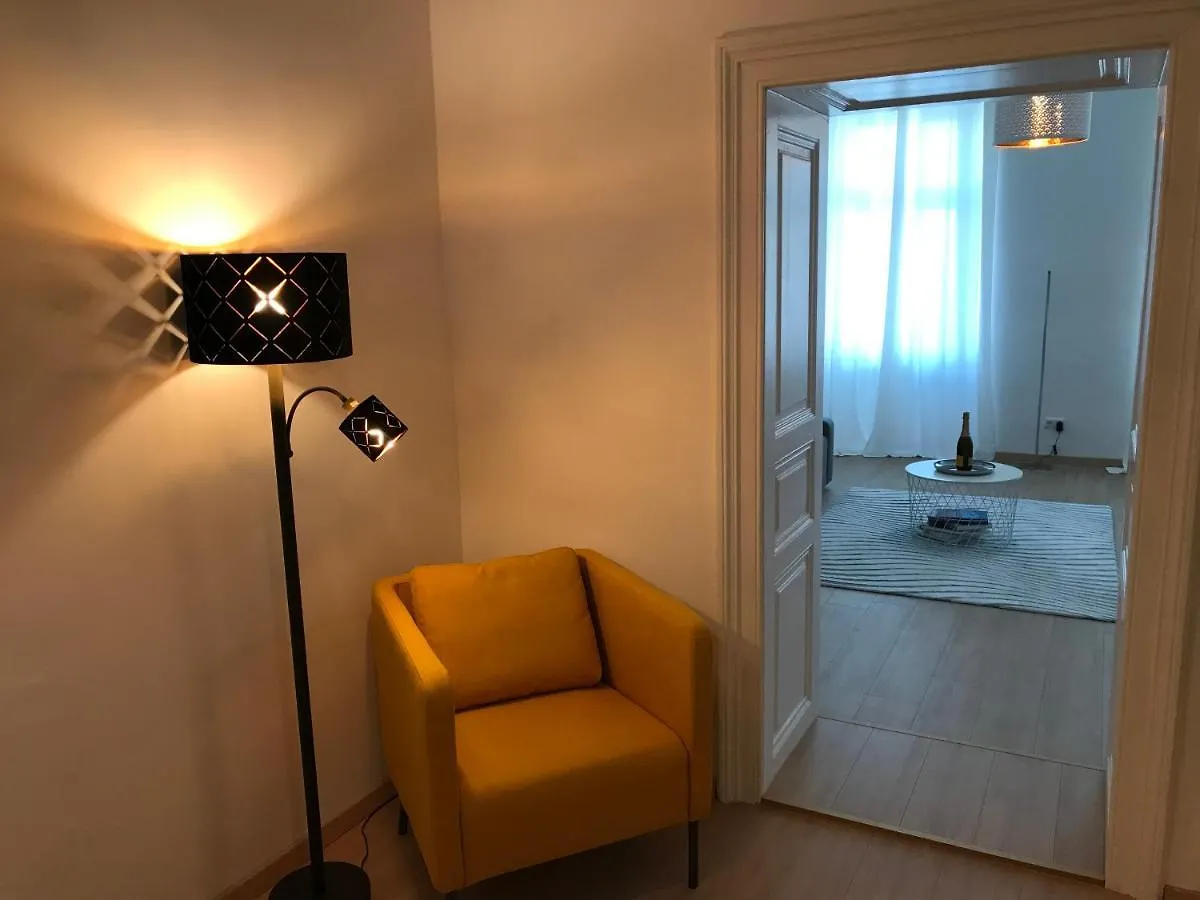 New • City-Park Apartment In The Vienna Center. 0*,