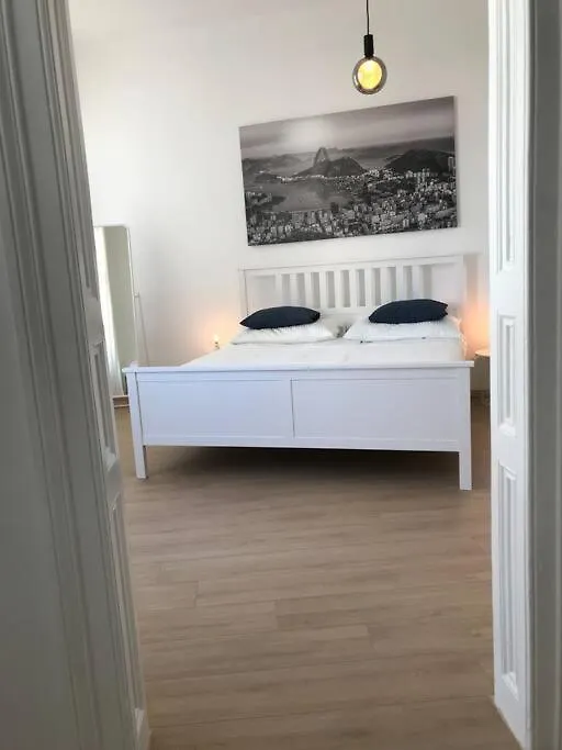 New • City-Park Apartment In The Vienna Center.