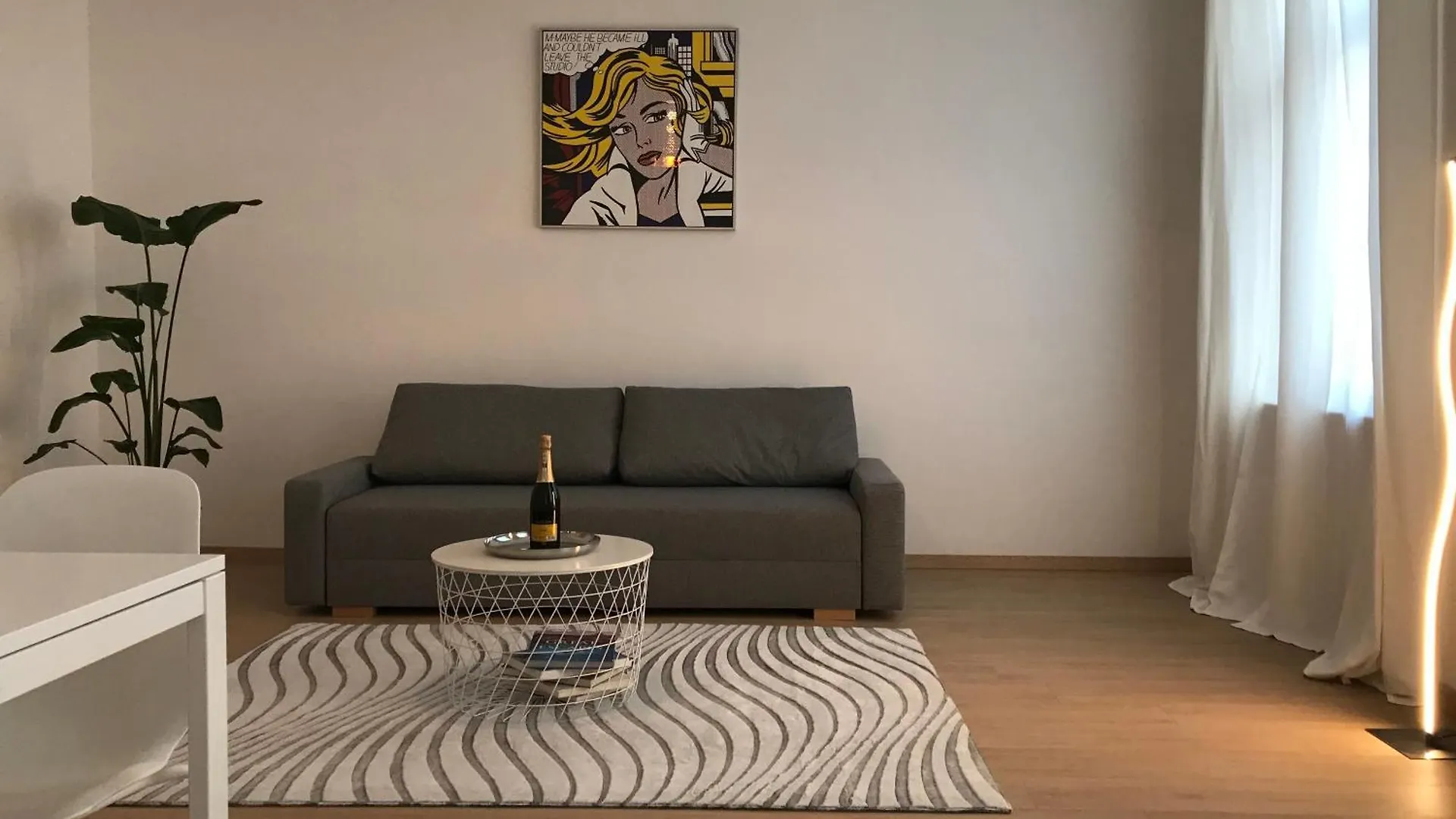 New • City-Park Apartment In The Vienna Center.